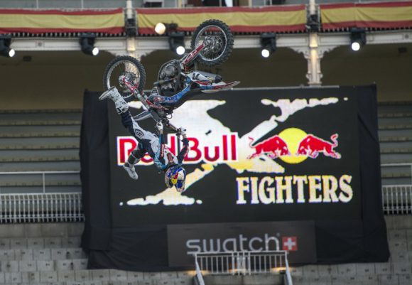 Et le fameux Flip paris Hilton ! © Oscar Carrascosa/Red Bull